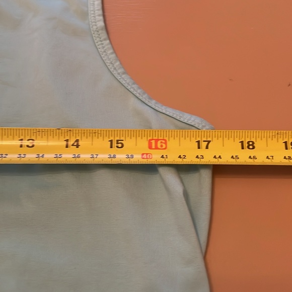 Reebok Woman’s Tank Top Teal Medium - Picture 3 of 5